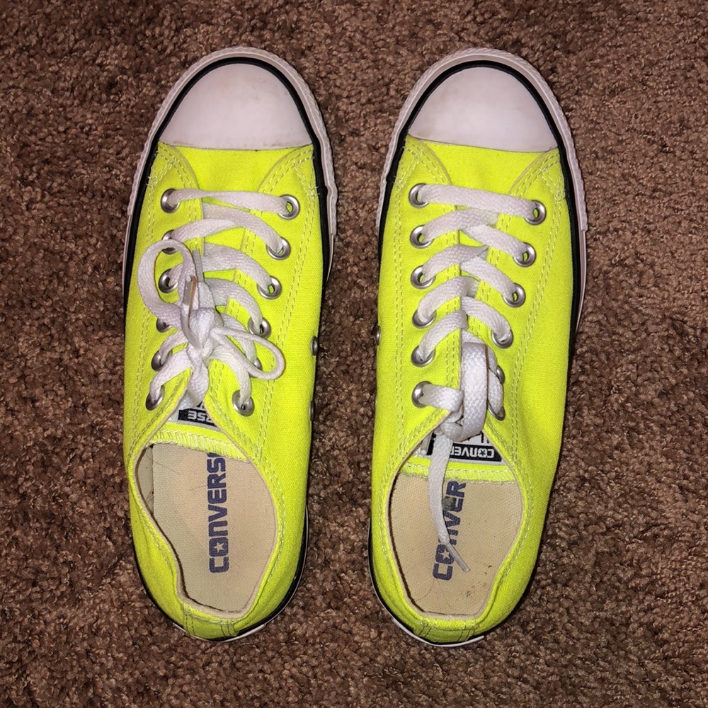 Neon converse